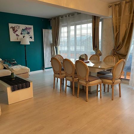 Bel Appartement Lumineux De 100M2 6 Places 3 Chambres Au 3E Etage Avec Ascenseur -A 5Mn A Pied Du Parc Des Expositions Congres De Dijon Et Eng Et 10Mn Du Centre Ville Place Parking Devant L'Immeuble 外观 照片